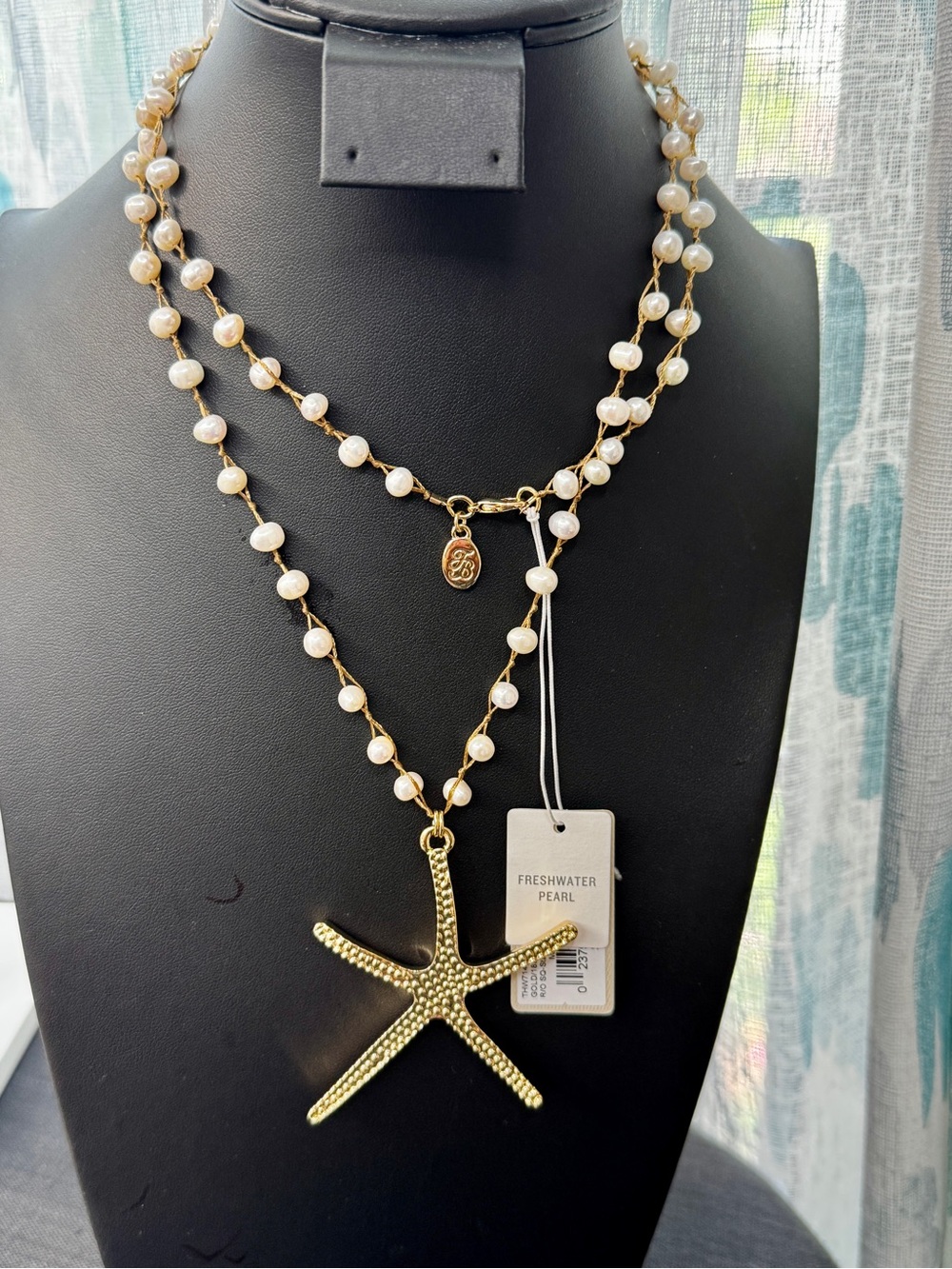 Tommy Bahama Gold Starfish and Freshwater Pearl Layered Necklac 114e